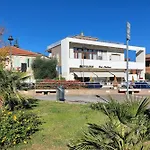 Lungofiume - Ottimo Collegamento Aeroporto E Roma Διαμέρισμα