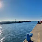 Lungofiume - Ottimo Collegamento Aeroporto E Roma * Φιουμιτσίνο