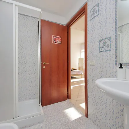 Apartman Lungofiume - Ottimo Collegamento Aeroporto E Roma Fiumicino